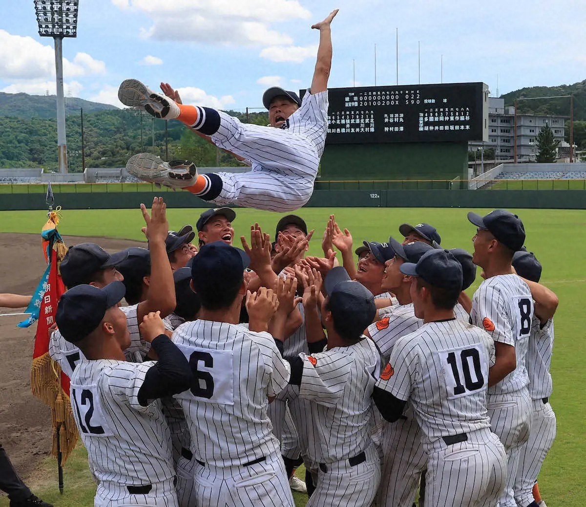 【画像・写真】滋賀学園が15年ぶり夏切符　公式戦初完封の脇本は吉田輝星に憧れ　弟・大輝と「投げ合いたい」