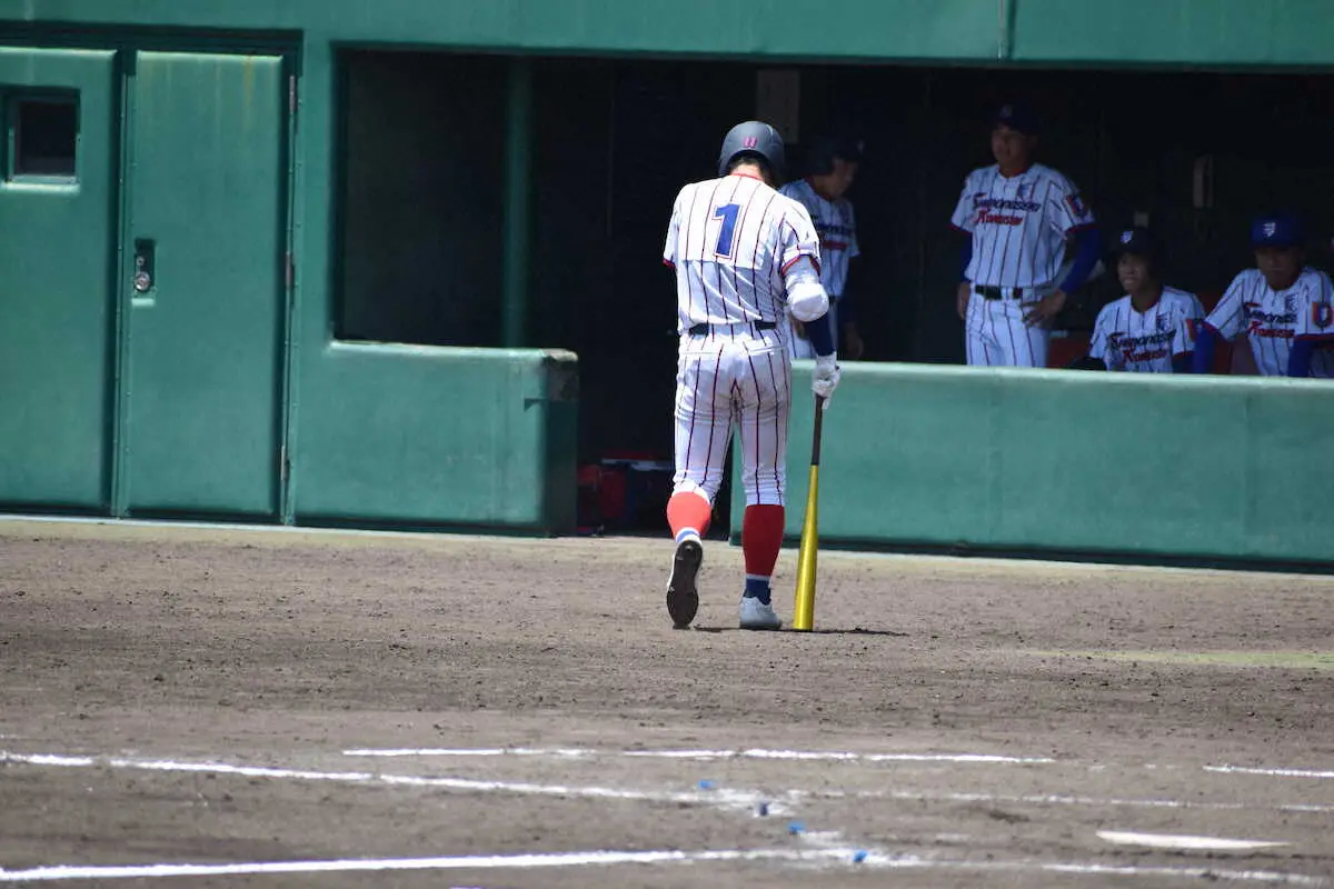 【画像・写真】【高校野球】下関国際　2年生エース伊東が力尽く、今夏3回戦から計415球…「この負けを生かさないと」