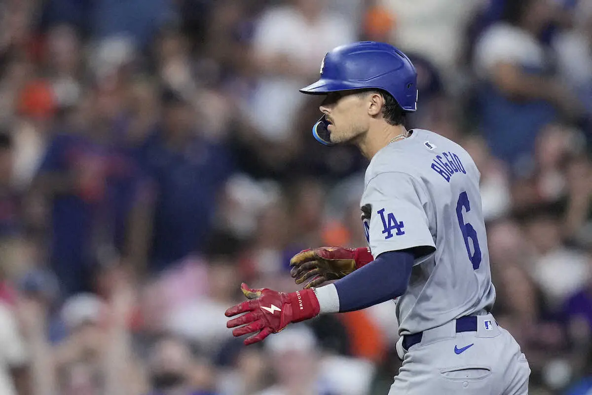 【画像・写真】ドジャース・ビジオ　アストロズの名選手だった父の前で先制打＆4号ソロ　地元での活躍に「良い気分」