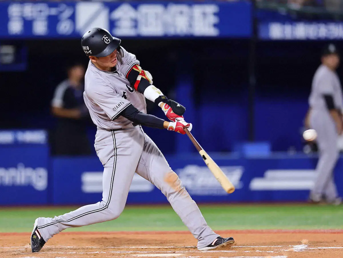 【画像・写真】巨人・坂本勇人「7番・三塁」で2試合ぶりスタメン　二塁打含む2安打に阿部監督「必死にもがいている」