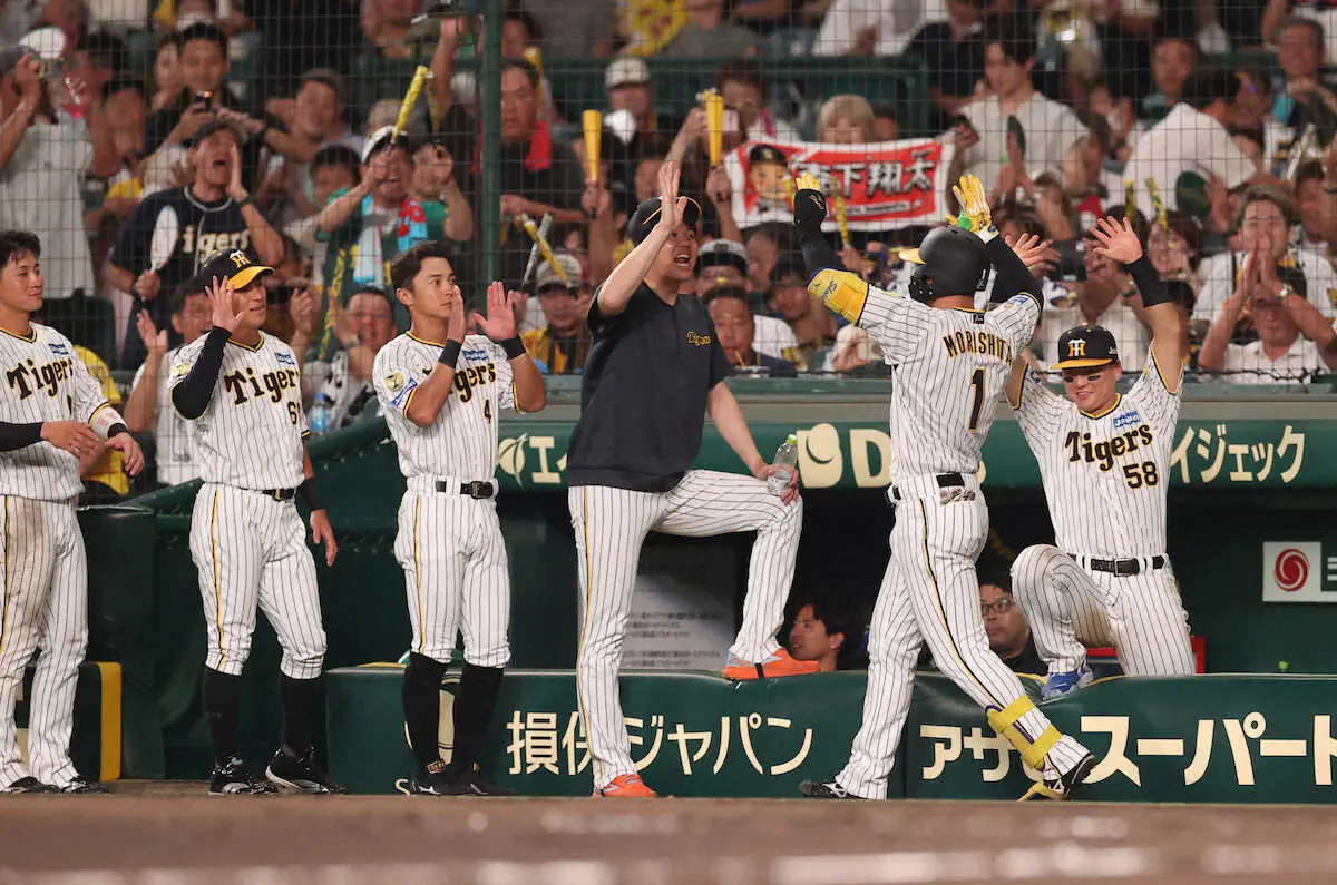 【画像・写真】阪神が首位巨人に快勝し5連勝　前川が先制打、才木が奮投　メモリアルシリーズに先勝