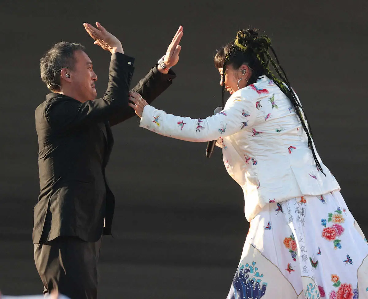 【画像・写真】甲子園100周年記念式典でAIが痛恨の紹介ミス　あのハリウッド俳優を「たかくらっ…」　聖地も爆笑