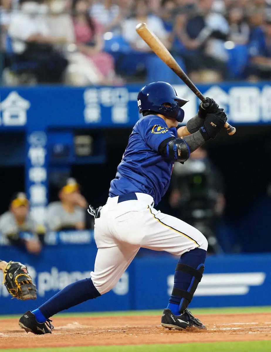 【画像・写真】8連敗中のDeNA　2回に6試合ぶりの先制点　この日昇格の林が中犠飛　試合前には清めの塩もまかれる