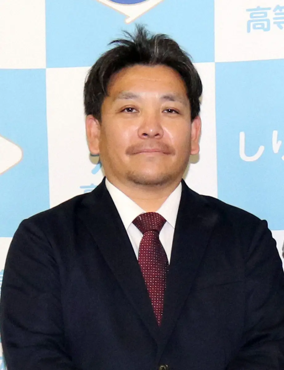 【画像・写真】22年夏南北海道大会準優勝の知内・吉川英昭監督が退任　高草木顧問が新監督に