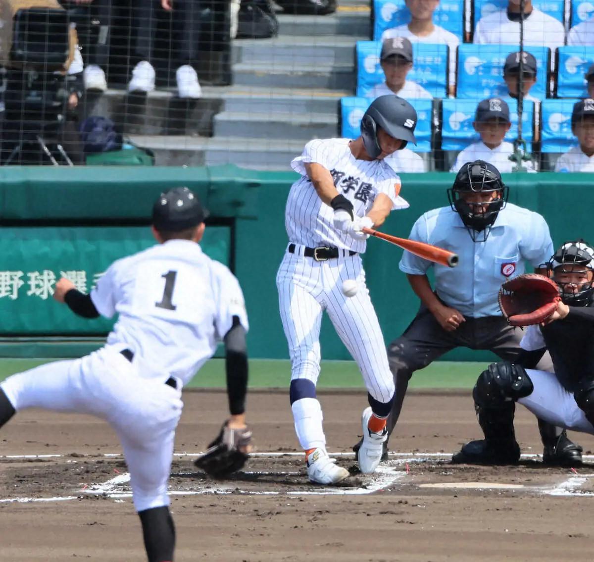 【画像・写真】【甲子園】プロ注目の大型遊撃手・岩井天史が走攻守に鮮烈デビュー！兄弟同時ドラフト指名か！？