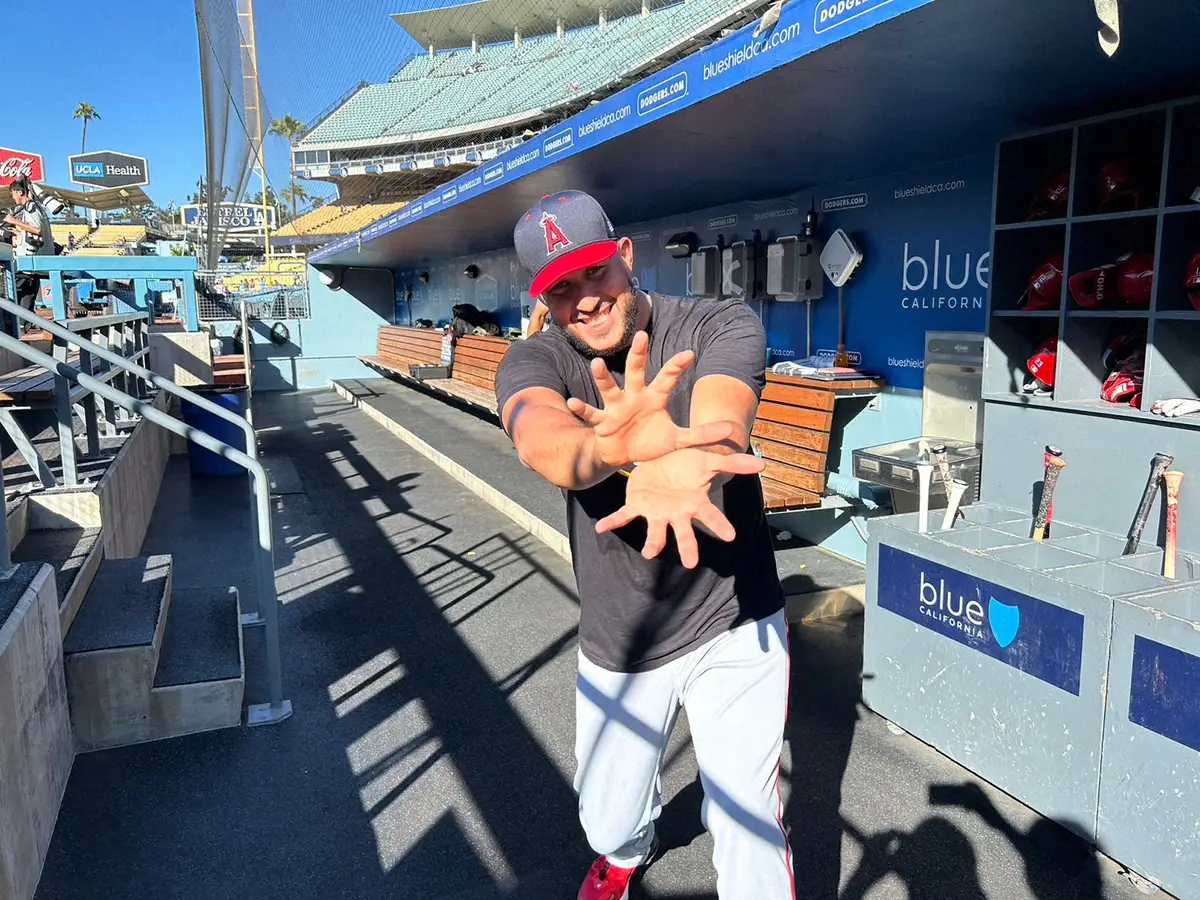 【画像・写真】フィリーズ・エステベス　9回を締めくくりかめはめ波ポーズ披露　元同僚・大谷翔平との対戦はお預け