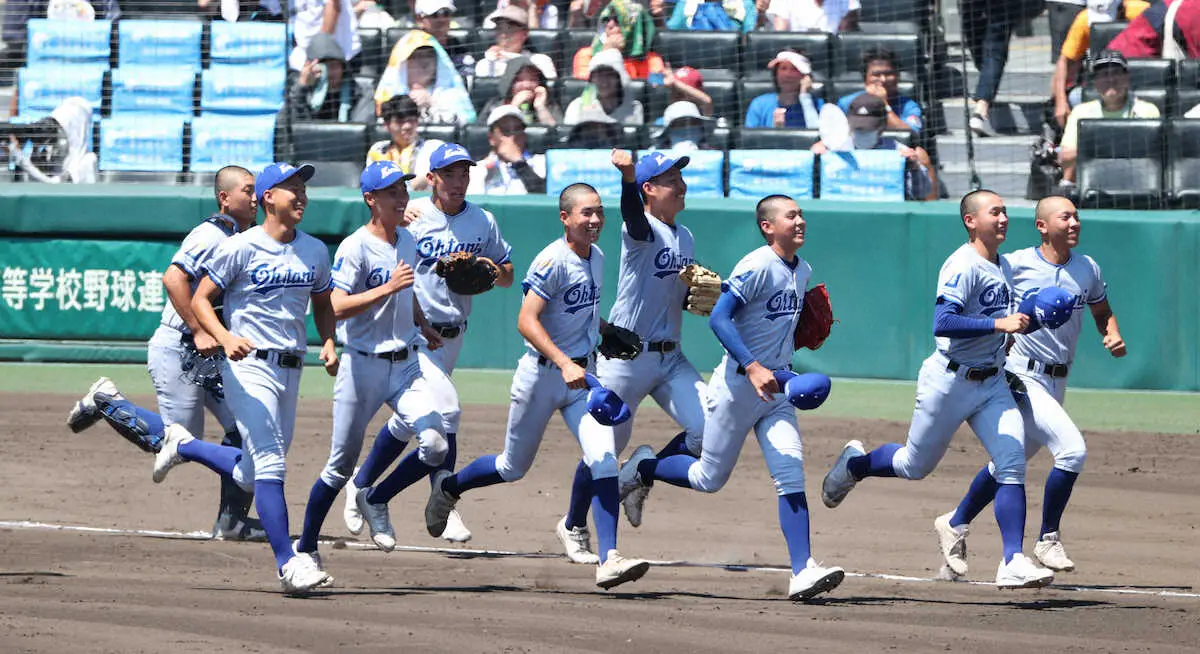 【画像・写真】【甲子園】小松大谷の勝利は「オール石川」の勝利　激励メール、応援サポートで逆転勝ち「演出」