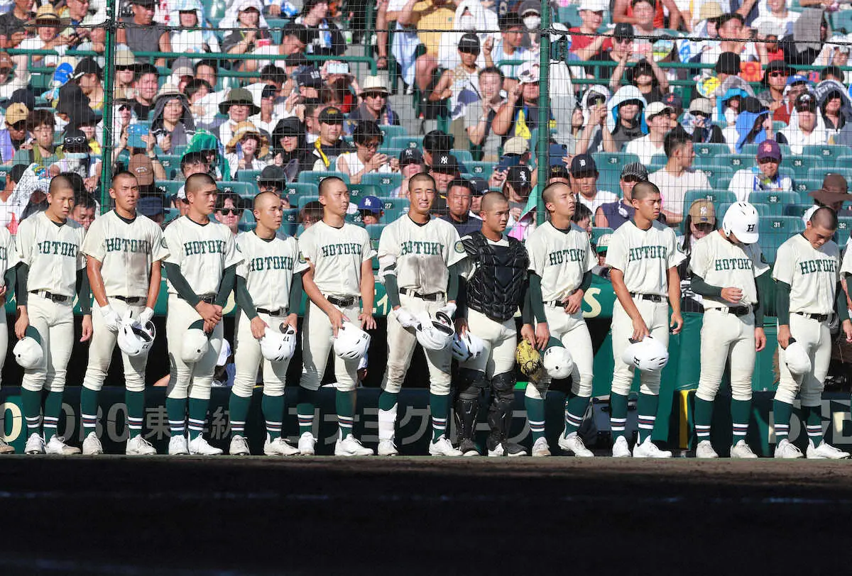 【画像・写真】【甲子園】報徳学園・大角健二監督はエース今朝丸を援護できず「…申し訳なかった」