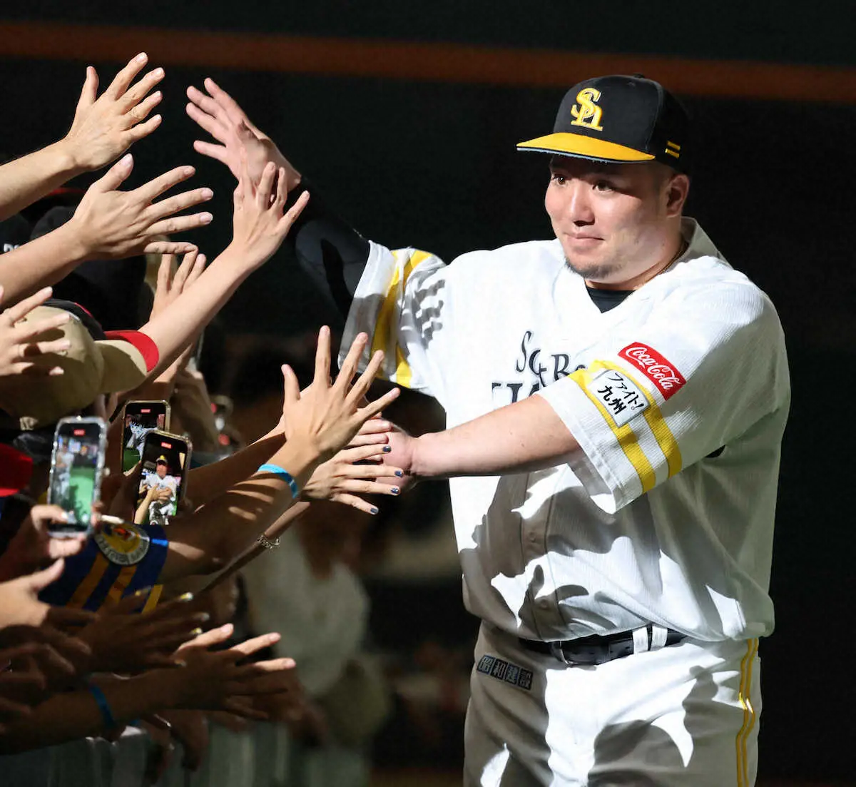 【画像・写真】ソフトバンク・山川　移籍後初3戦連発「ベンチで準備しやすい」8月2度目のDH起用で集中力UP　