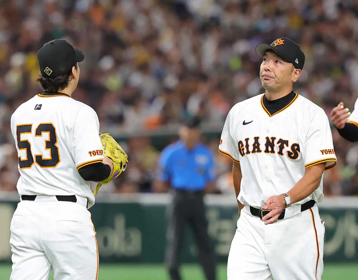 【画像・写真】巨人・阿部監督　ベンチに42番ユニ「彼が来てここまで浮上できた…敬意を表して」　モンテス外野も視野