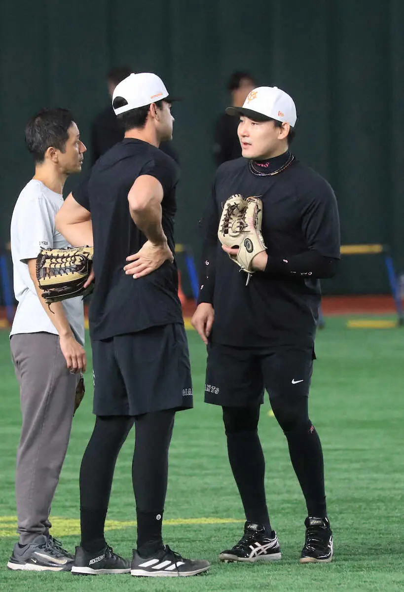【画像・写真】巨人モンテス　初のスタメン左翼でも二塁打2本と躍動　4回には浅野の満弾を演出