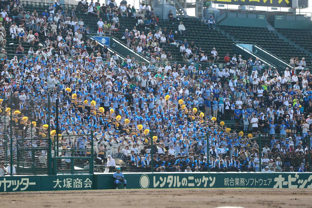 【画像・写真】【甲子園】東海大相模　8強一番乗り！3番・中村4安打4打点、1メート98左腕・藤田は6回1失点 