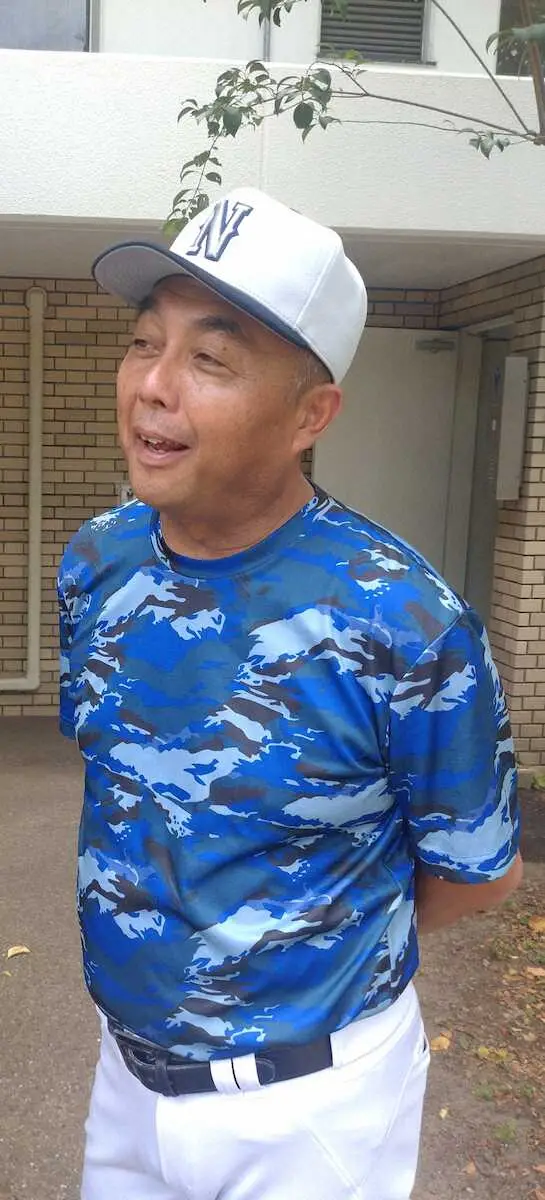 【画像・写真】日本ハム新庄監督　17日甲子園で母校の試合観戦　同期・西村監督「新庄のエネルギーを吸い取ろうと」