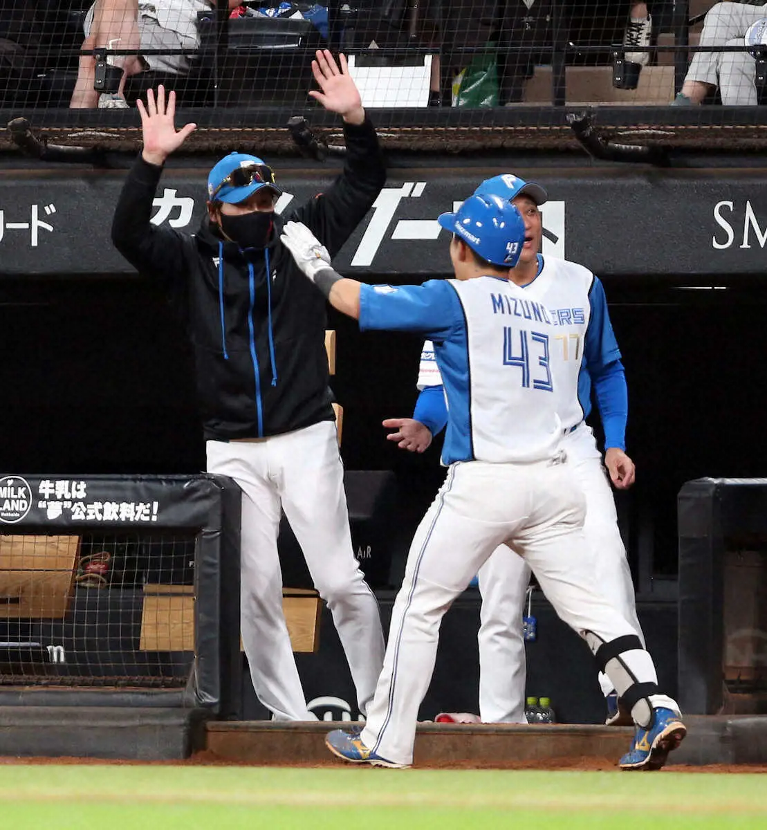 【画像・写真】日本ハム　2162日ぶり貯金12　ロッテ・朗希16球“KO”後に打線爆発