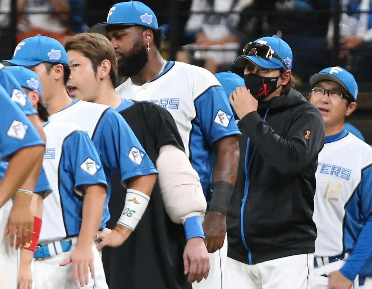 【画像・写真】日本ハム・新庄監督　母校・西日本短大付の3回戦を観戦へ　甲子園に「行きます」