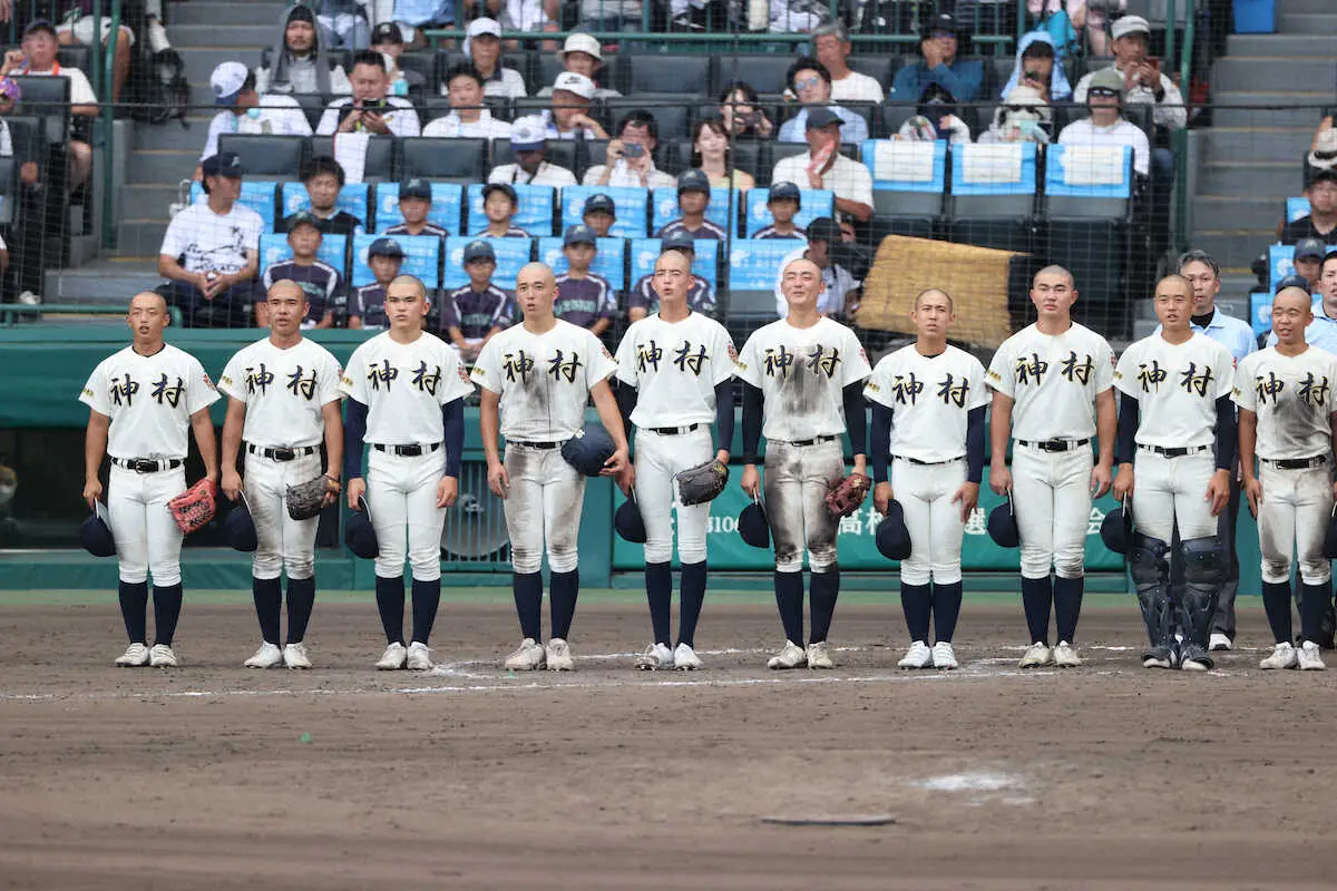 【画像・写真】【甲子園】昨夏4強の神村学園・小田監督　勝って当然の重圧「めちゃくちゃありました」2大会連続8強進出
