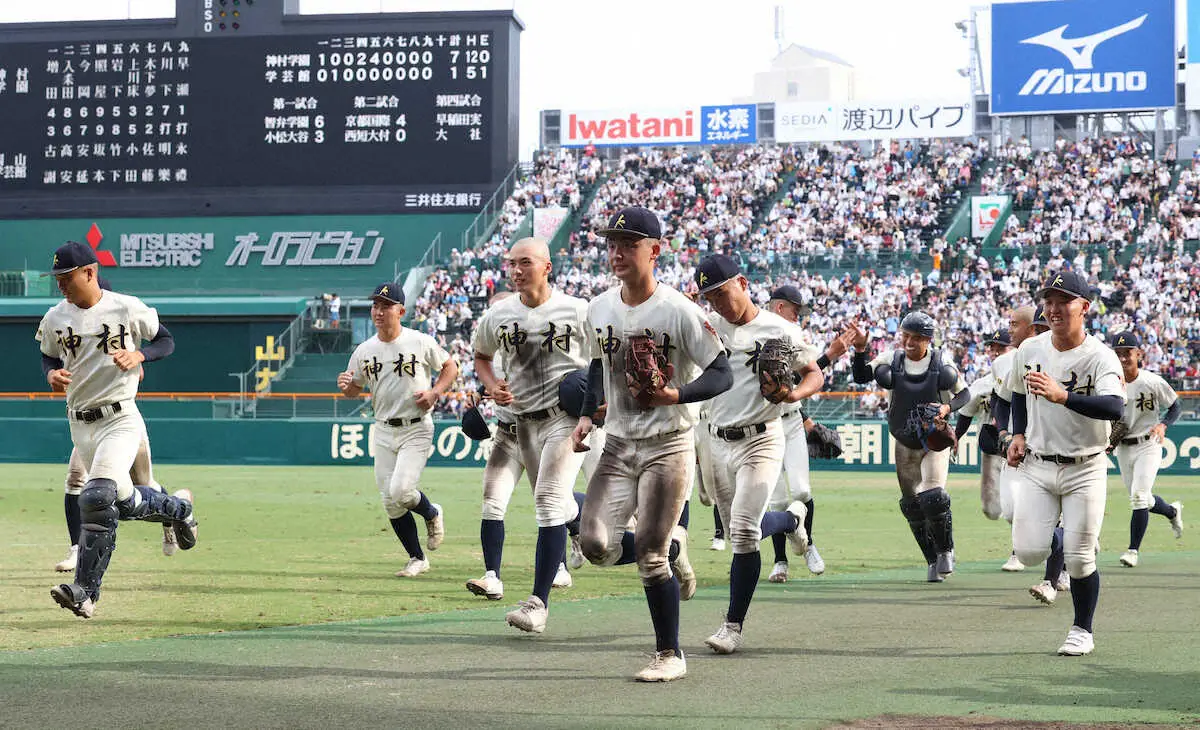 【画像・写真】【甲子園】神村学園　先発全員12安打7得点で2大会連続8強進出　2年生・早瀬が130球、1失点完投