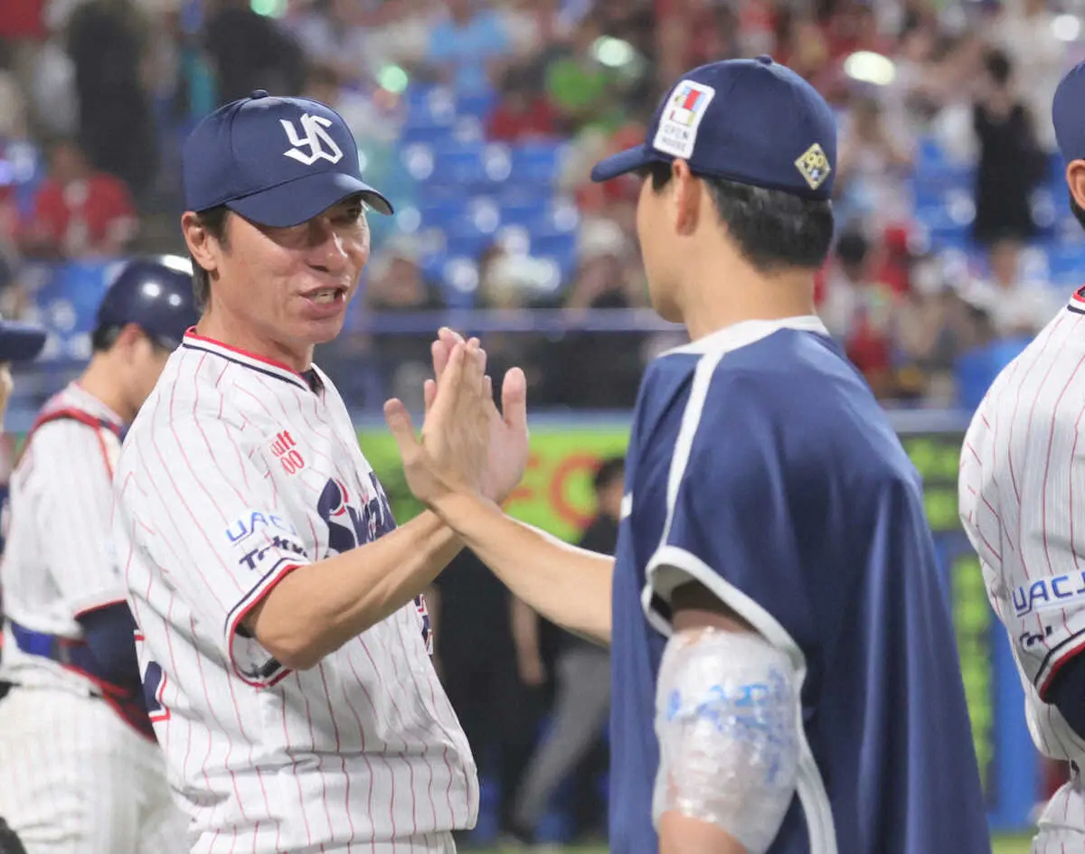 【画像・写真】ヤクルト　投打がかみ合って首位・広島に快勝　高津監督「野球は難しいって勉強させてもらってる」