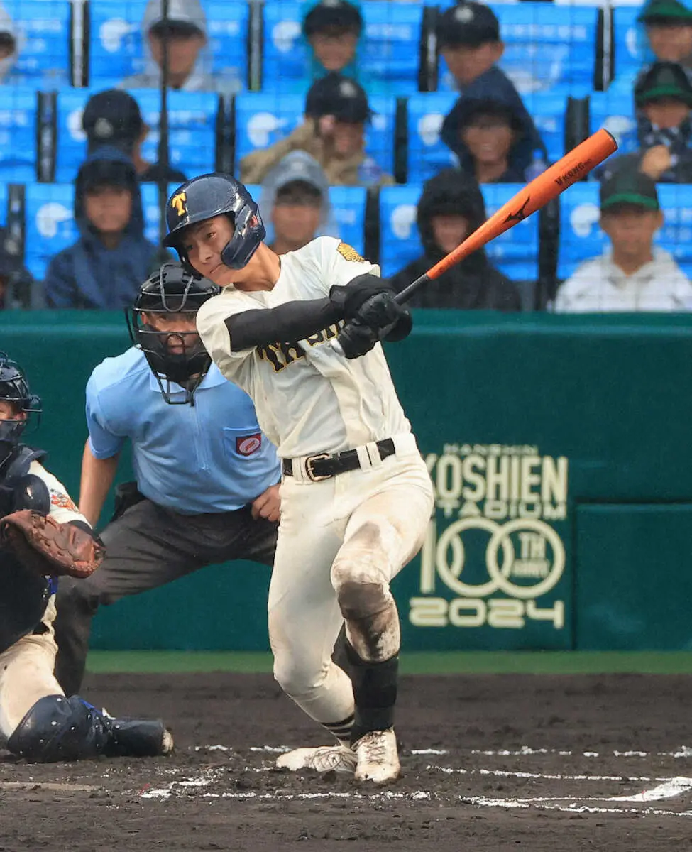 【画像・写真】【甲子園】意外！大社に今大会初の長打　6回に高橋蒼が右翼線へ二塁打　準々決勝・神村学園戦