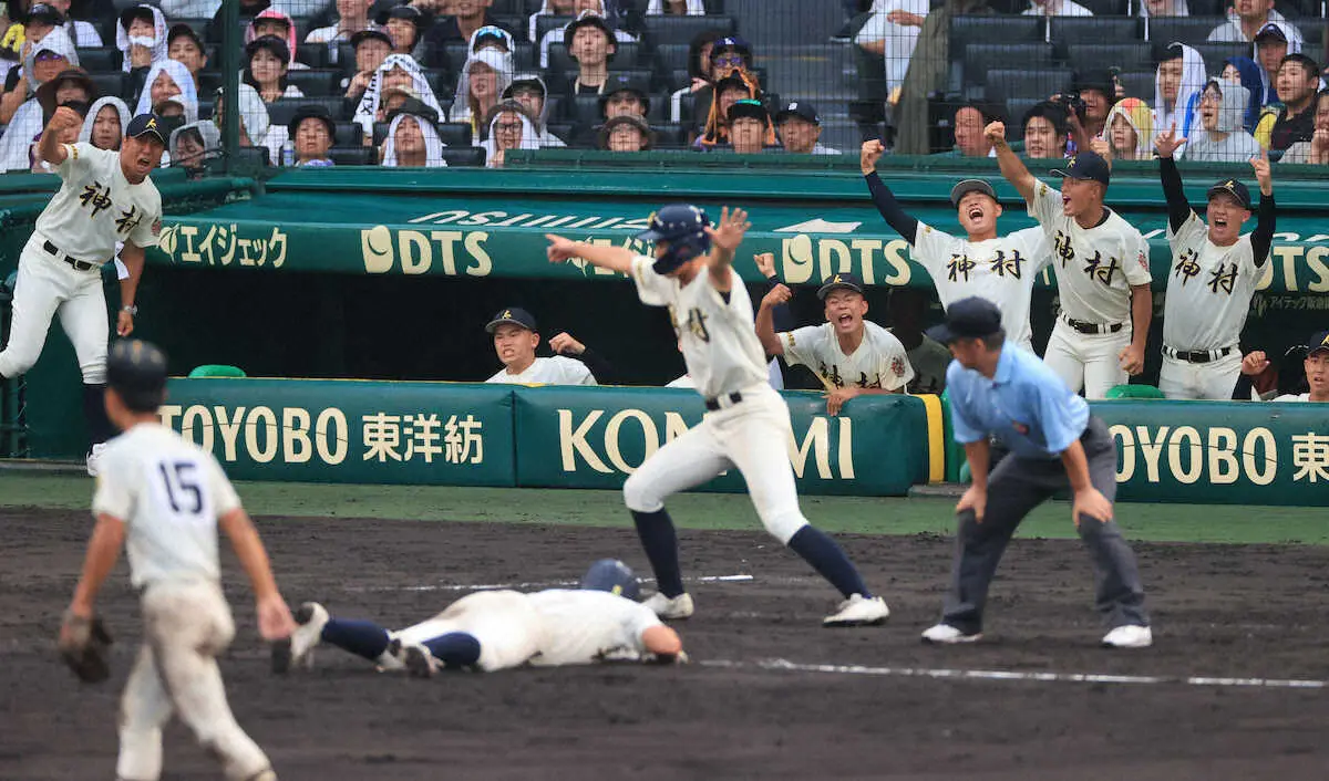 【画像・写真】【甲子園】神村学園が県勢史上初の2年連続4強入り！　7回に4連打一挙4得点で大社突き放す