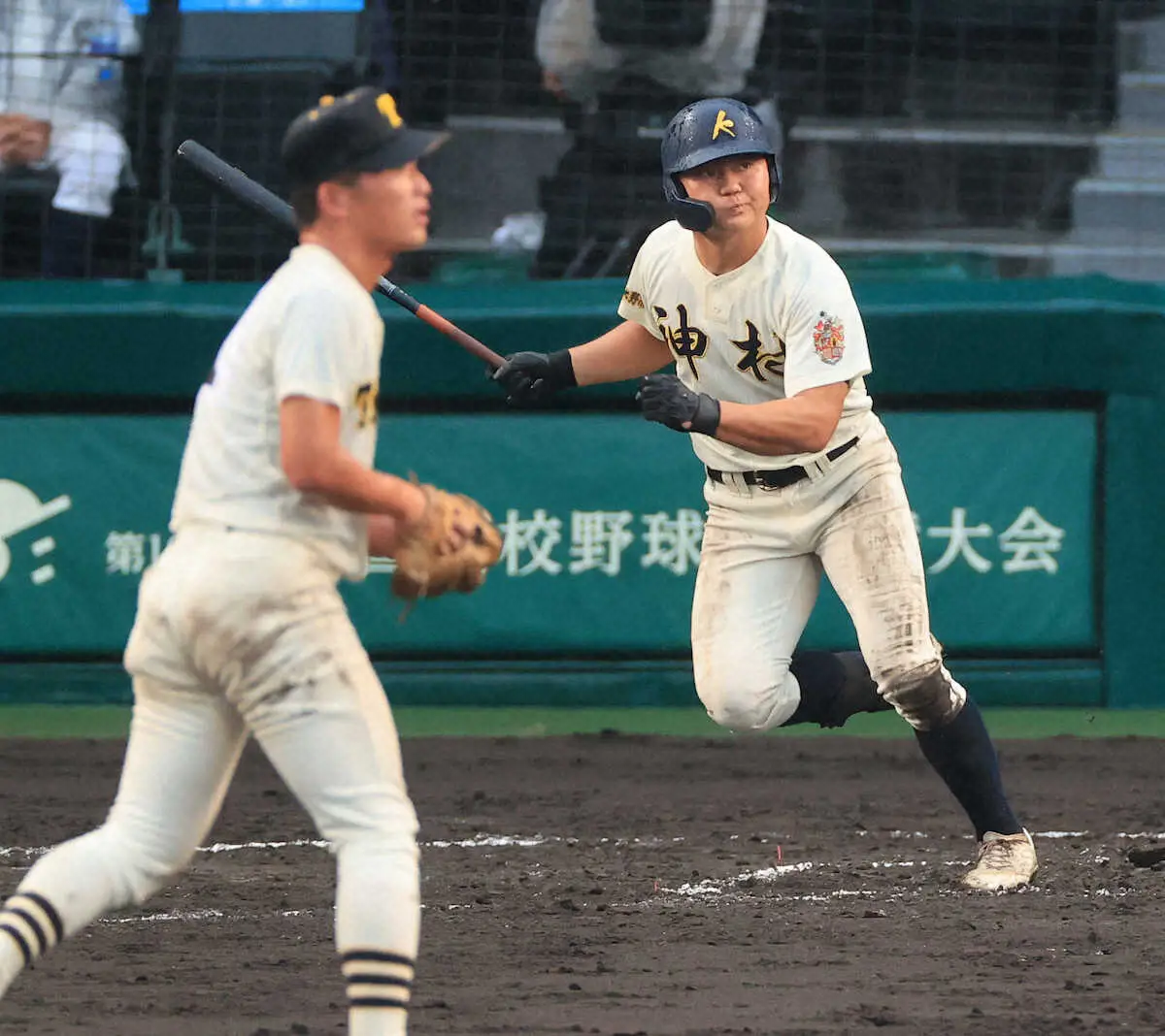 【画像・写真】【甲子園】神村学園・正林　チームメイト、そして母に見せた復活の適時打　2年連続4強は4番が決めた