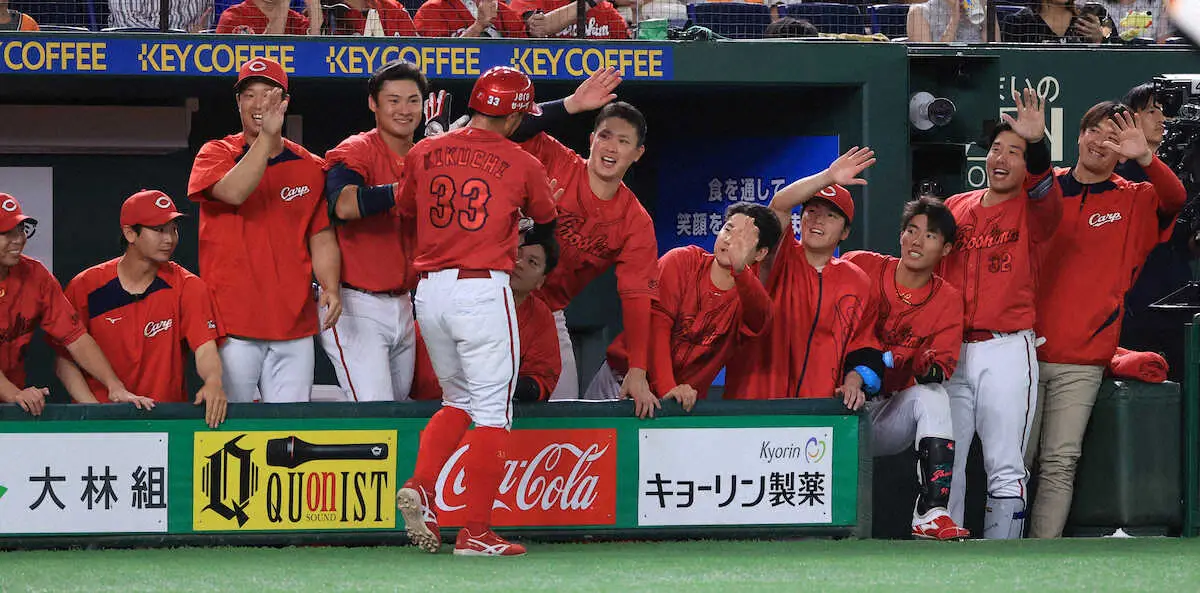 【画像・写真】広島　執念の逆転勝利で首位攻防3連戦勝ち越し　9回に小園同点打、10回に矢野が決勝打　再び巨人と2差