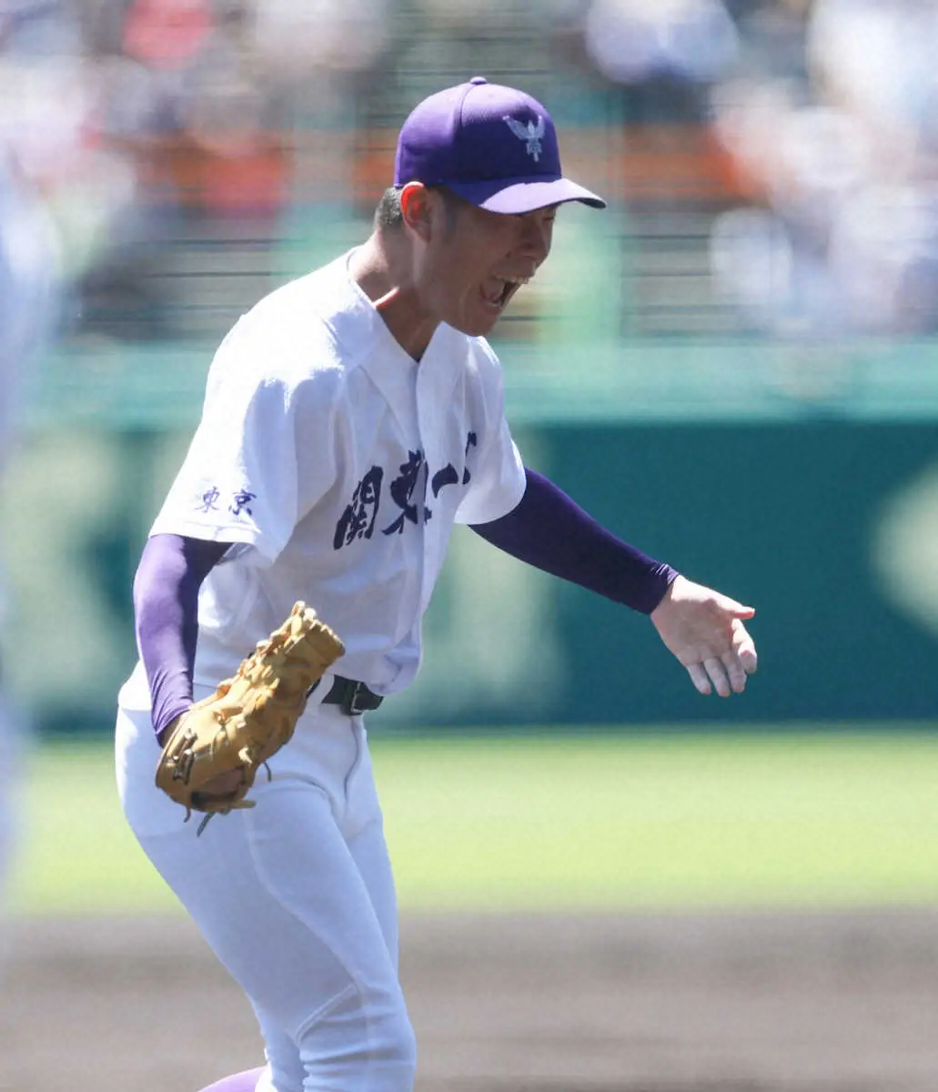 【画像・写真】【甲子園】関東第一、最速151キロ右腕の坂井が7回から登板　先発左腕・畠中は6回無失点の好投