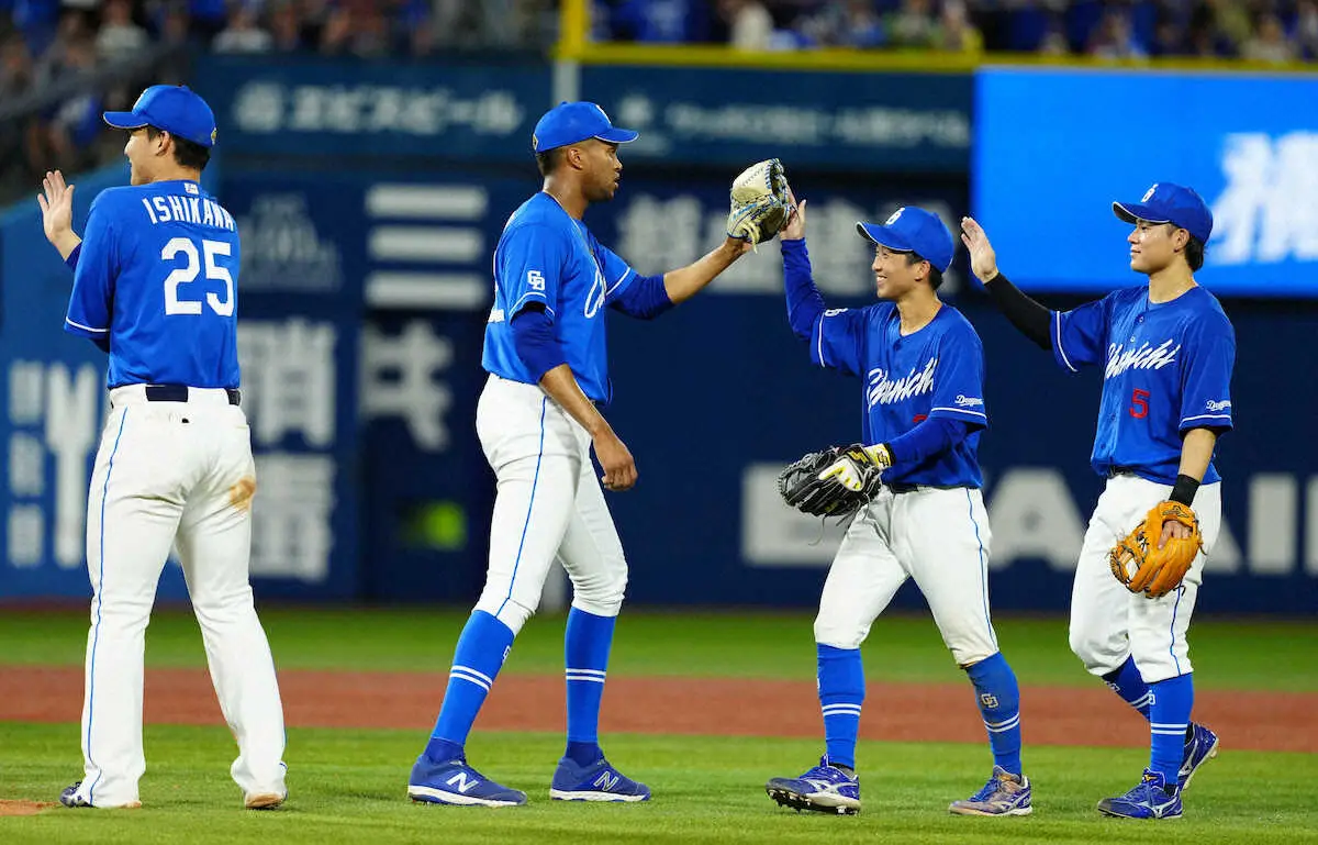 【画像・写真】中日　17年ぶり6点差大逆転勝ち　立浪監督も称賛「若い選手が最後よくつないでくれた」