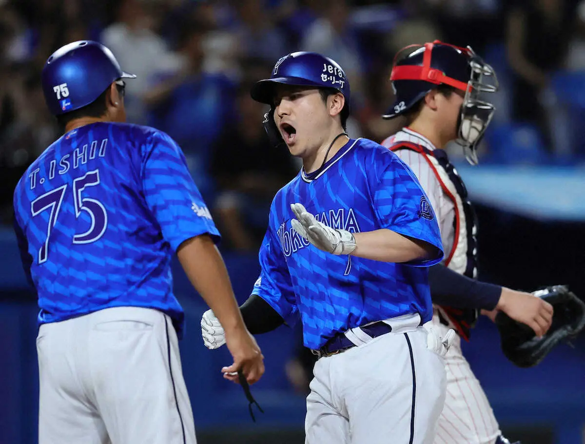 【画像・写真】DeNA2年目右腕・吉野光樹がプロ初勝利！「支えてくれた人にお礼を」　5回2失点　打線も強力援護　