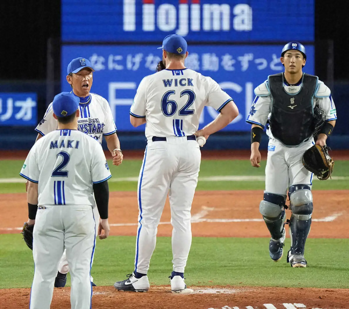 【画像・写真】DeNA・三浦監督　激高は「正直覚えてない」　“降板拒否”右腕の心情理解も「みんなで戦っている」