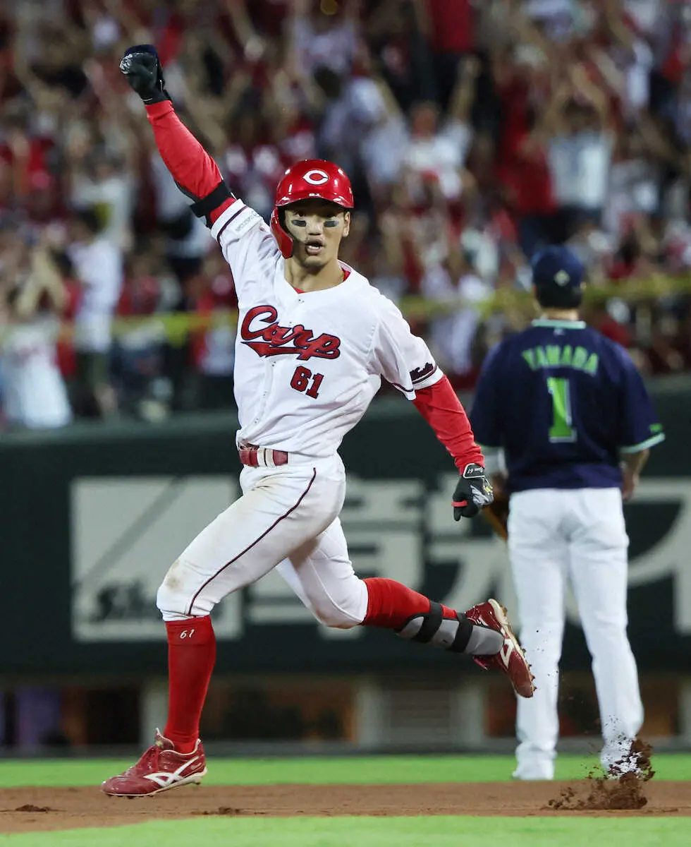 【画像・写真】31日のヤクルト戦の7回、1号ソロを放った矢野