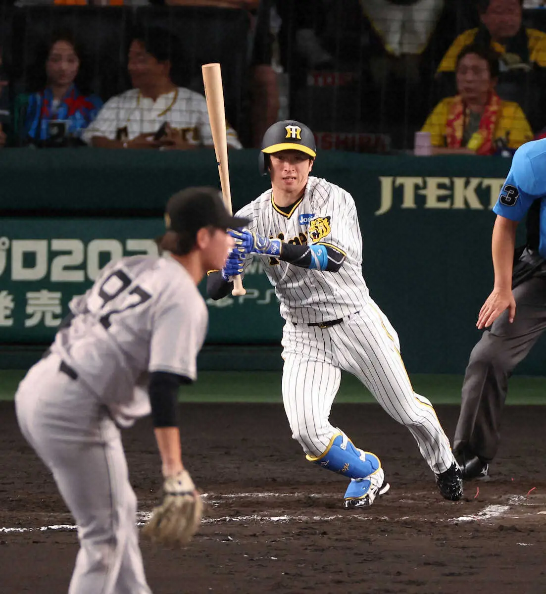 【画像・写真】阪神・近本　ヤクルト青木抜いた！6年目歴代単独2位の通算906安打「勝つためのヒット打ちたい」