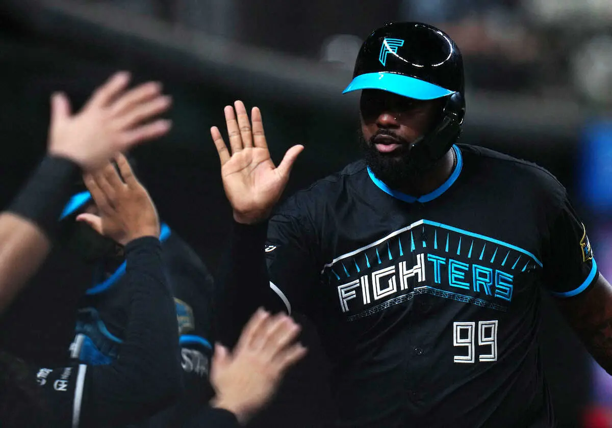 【画像・写真】日本ハム・レイエスが23試合連続安打の球団外国人最多を更新！まさかのタイムリー内野安打で