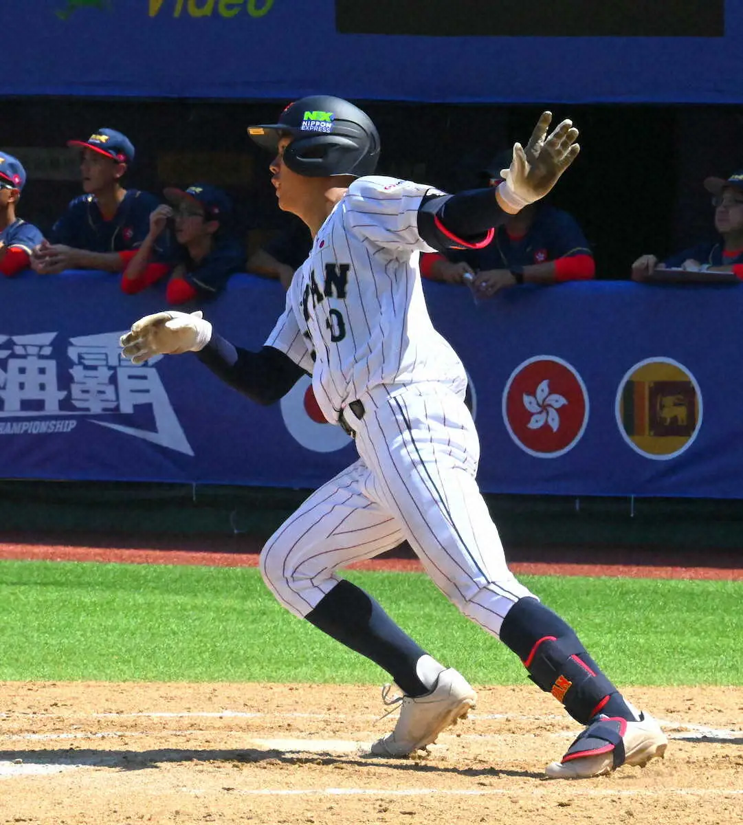 【画像・写真】高校侍　19点5回コールド発進！早実・宇野　初回2点三塁打など2安打3打点の活躍