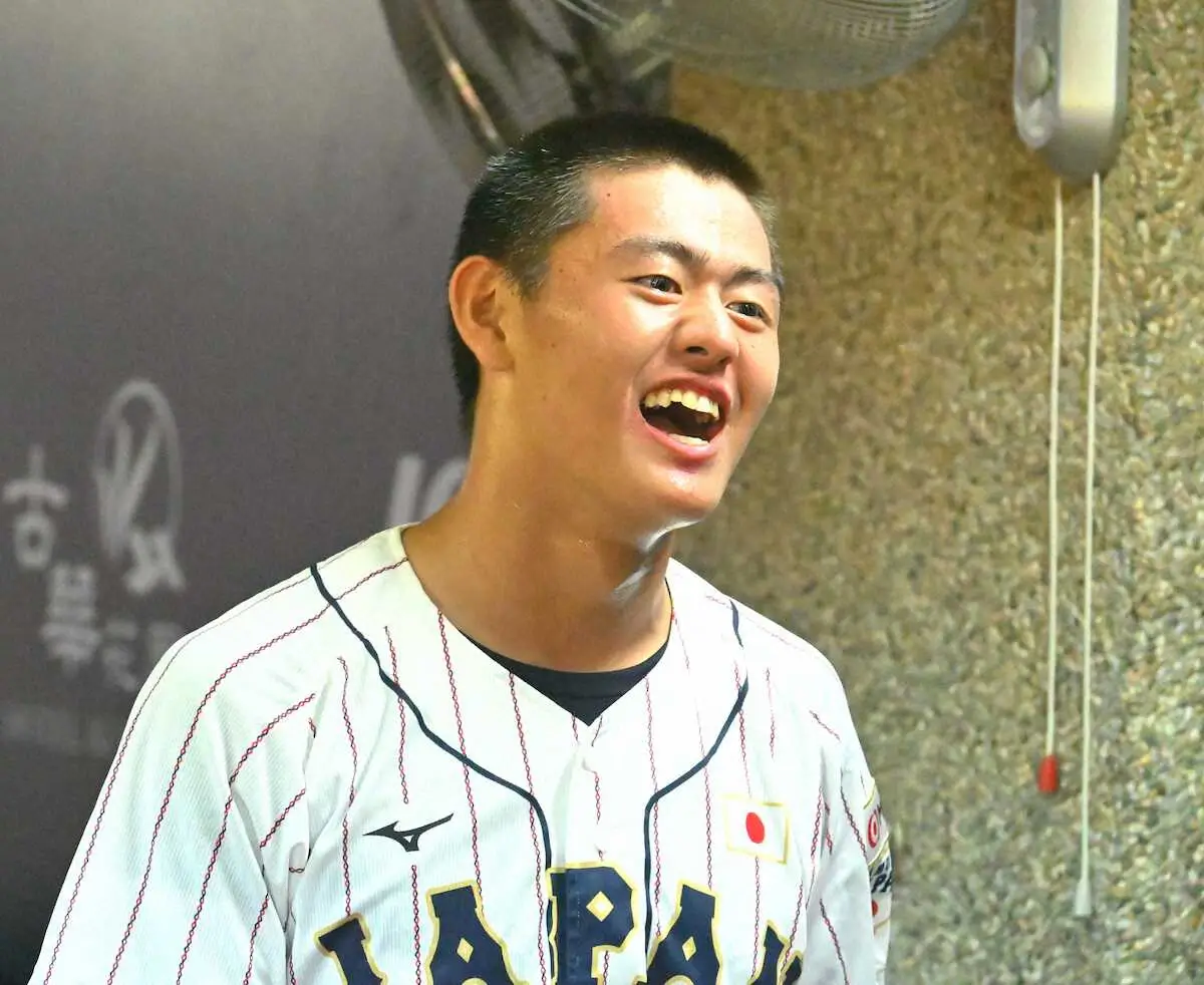 【画像・写真】高校侍・坂井　2番手で2回1/3完全投球　小倉監督「よく頑張ってくれた」