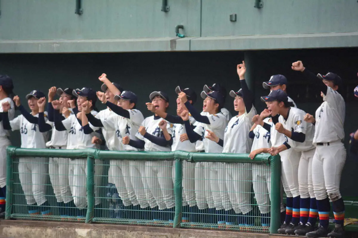 【画像・写真】【女子野球はなまき大会】福井工大福井がタイブレーク制し快勝　丹下が2安打「昨日の素振りできっかけが」