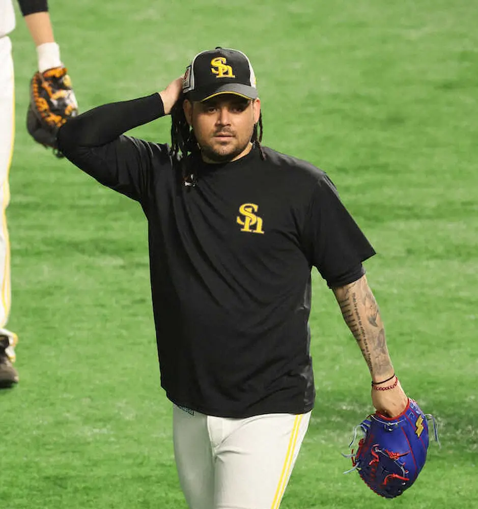 【画像・写真】ソフトバンク・オスナが早期復帰へ意欲「全試合見ていた。1日でも早く復帰したい」