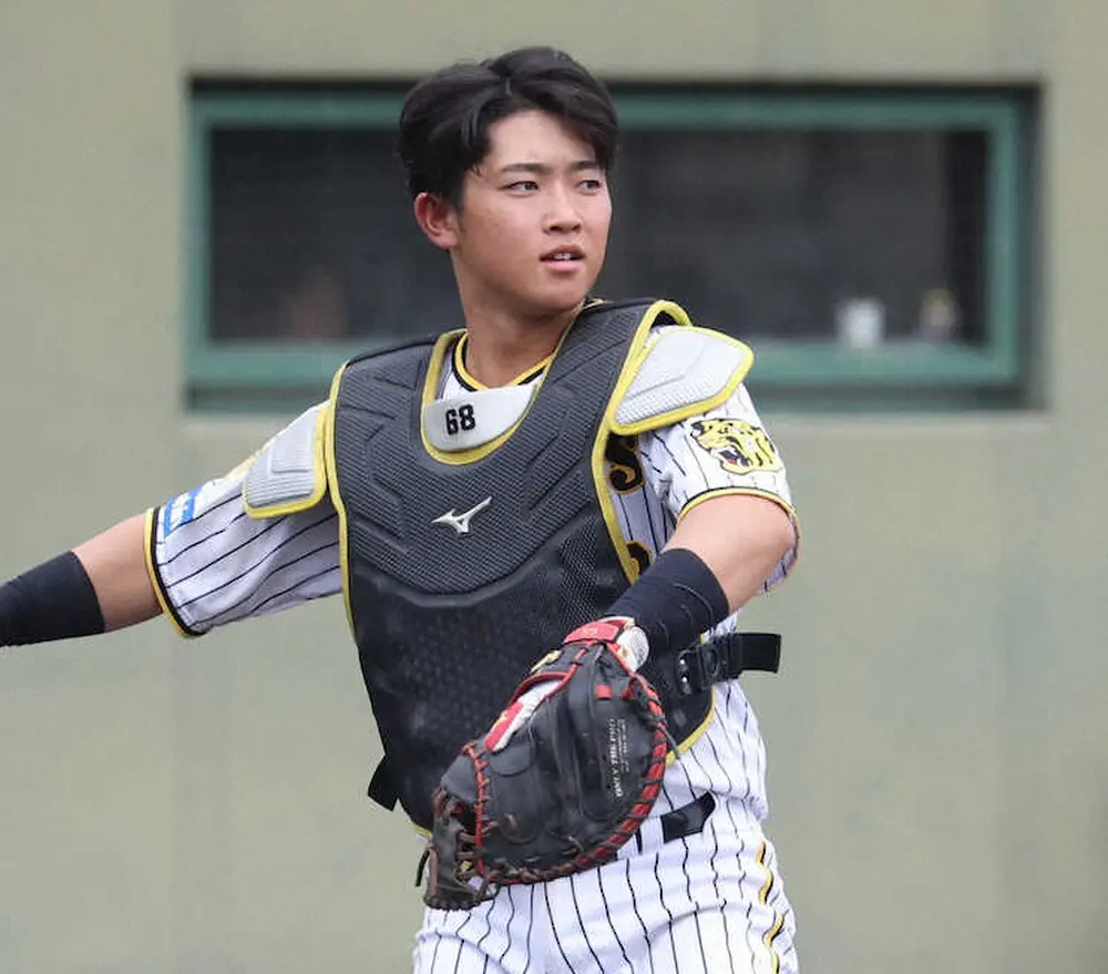【画像・写真】【阪神2軍リポート】高卒3年目期待の捕手・中川「“人”として素晴らしい」坂本のような捕手目指す