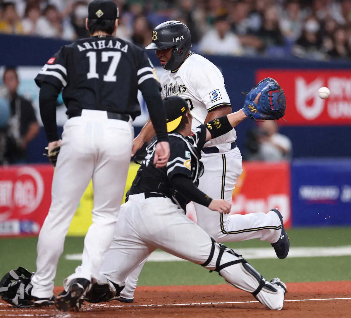 【画像・写真】オリックスの巨漢・セデーニョが“本盗”でソフトバンク痛恨同点！「失策か！」「トリックプレーwww」