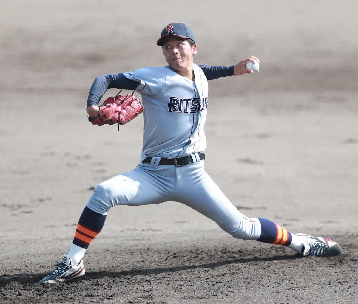 【画像・写真】【関西学生】「東2世」立命大・有馬が初勝利　登板19試合目、チーム低迷で苦しんだ2年生エースに記念星
