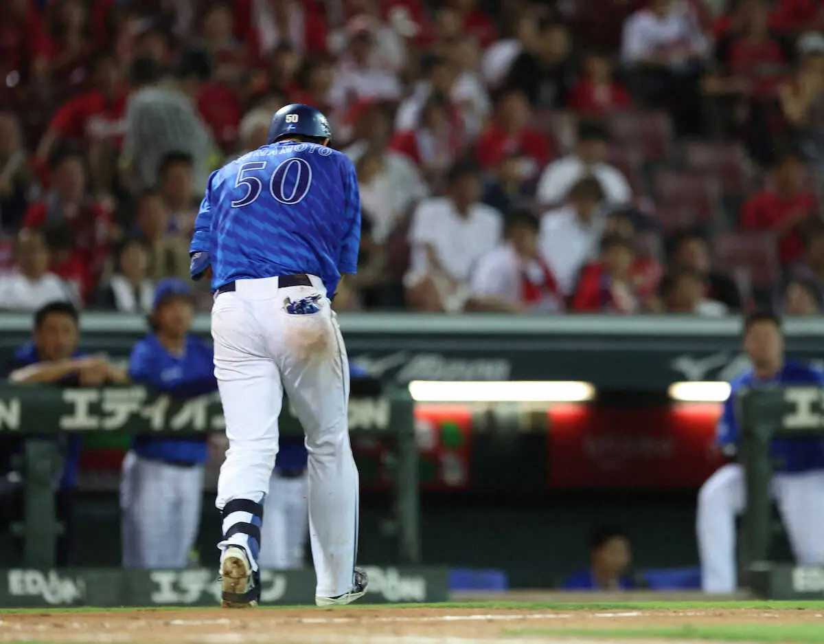 【画像・写真】DeNA・山本が今季絶望　15日死球受け右尺骨骨折　打率リーグ2位の正捕手が…三浦監督「痛い」