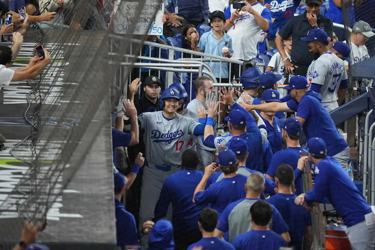【画像・写真】大谷翔平が大暴れ！球団最多タイ49号で「49－51」本塁打もついに王手「MVP」コール鳴り止まず