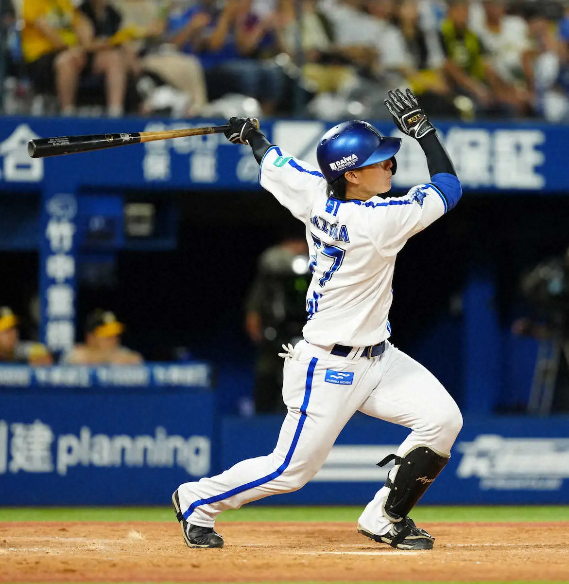 【画像・写真】DeNA5年目の東妻がプロ初打席で二塁打　初安打初打点をマーク！