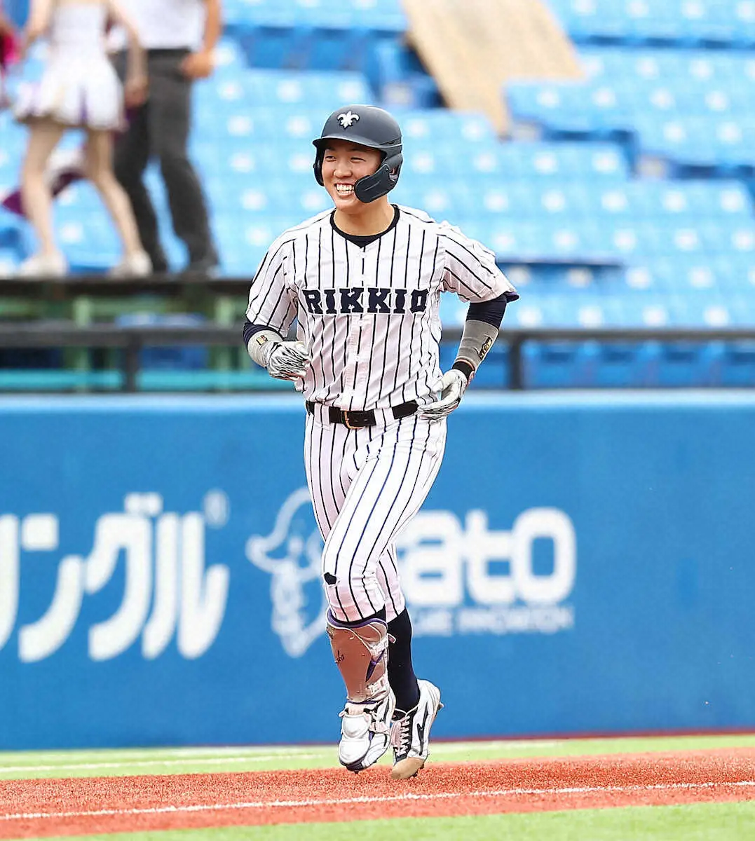 【画像・写真】立大1年・小林隼翔がまた一発！　4000号記念弾に恩師は「ワシに何かしてこいよ！」と祝福