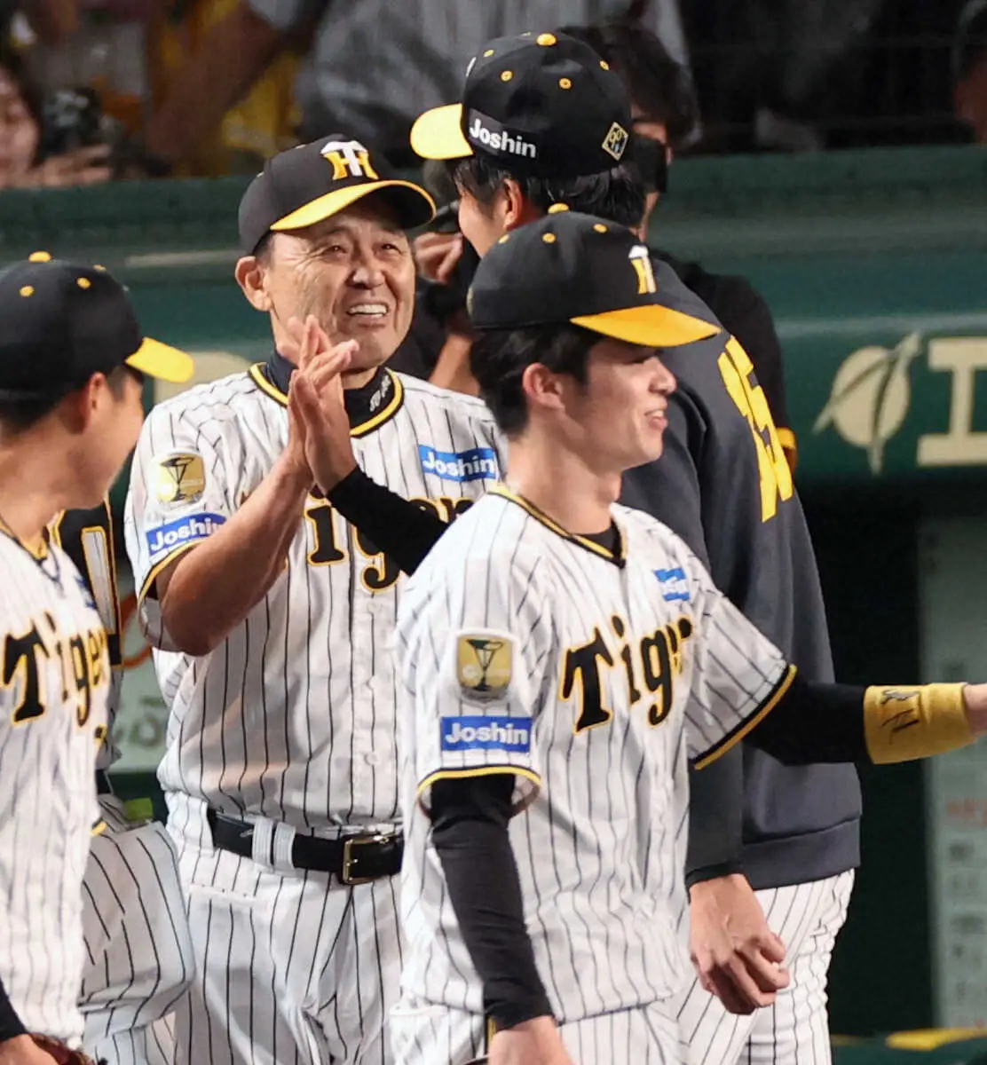 【画像・写真】阪神・岡田監督　「大きかった」初回併殺　大一番で流れを渡さない守り　巨人戦5割以上も確定