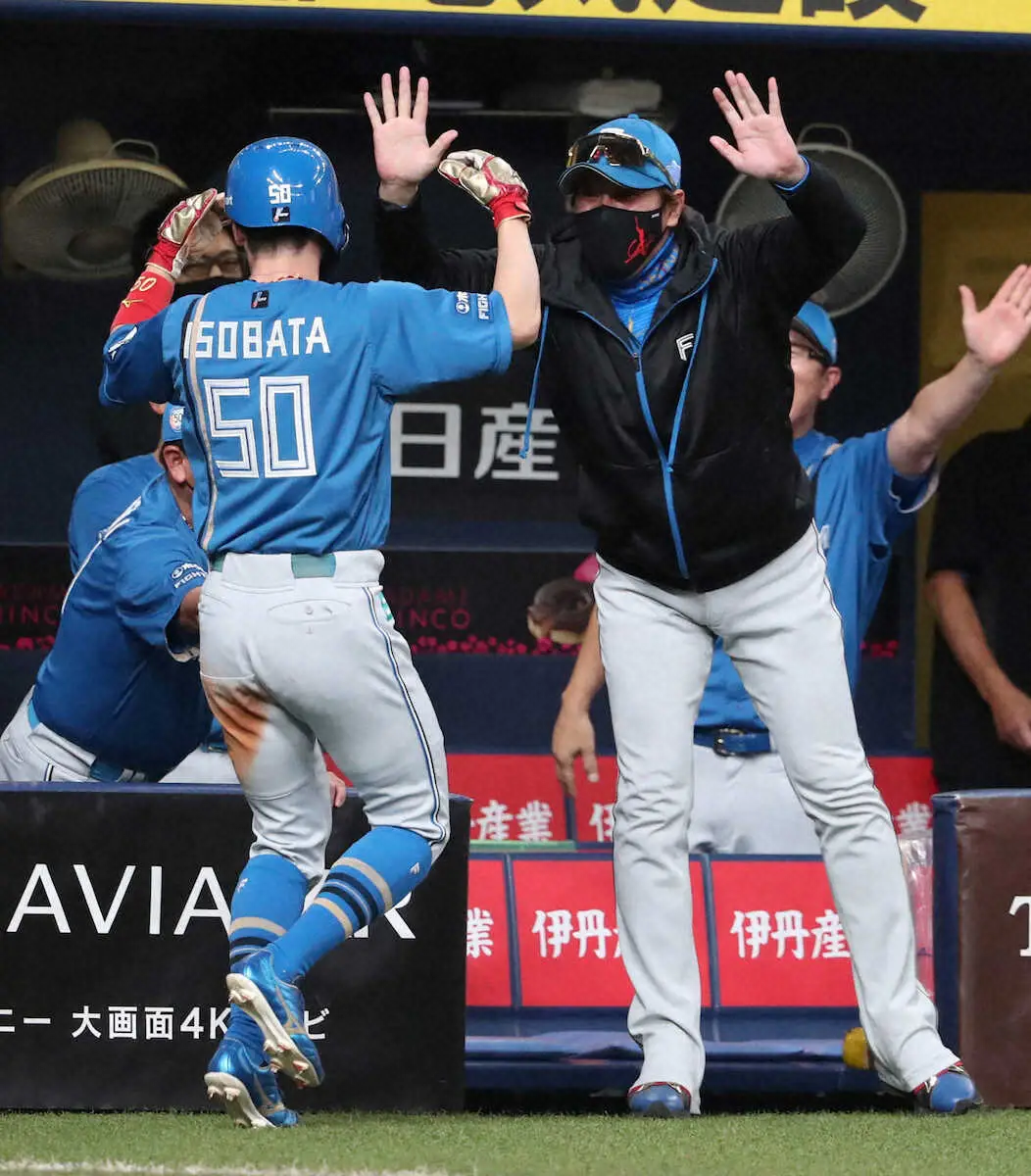 【画像・写真】日本ハム・新庄監督の意地！同点9回で万波に代走・五十幡の勝負手で天敵・宮城撃ち
