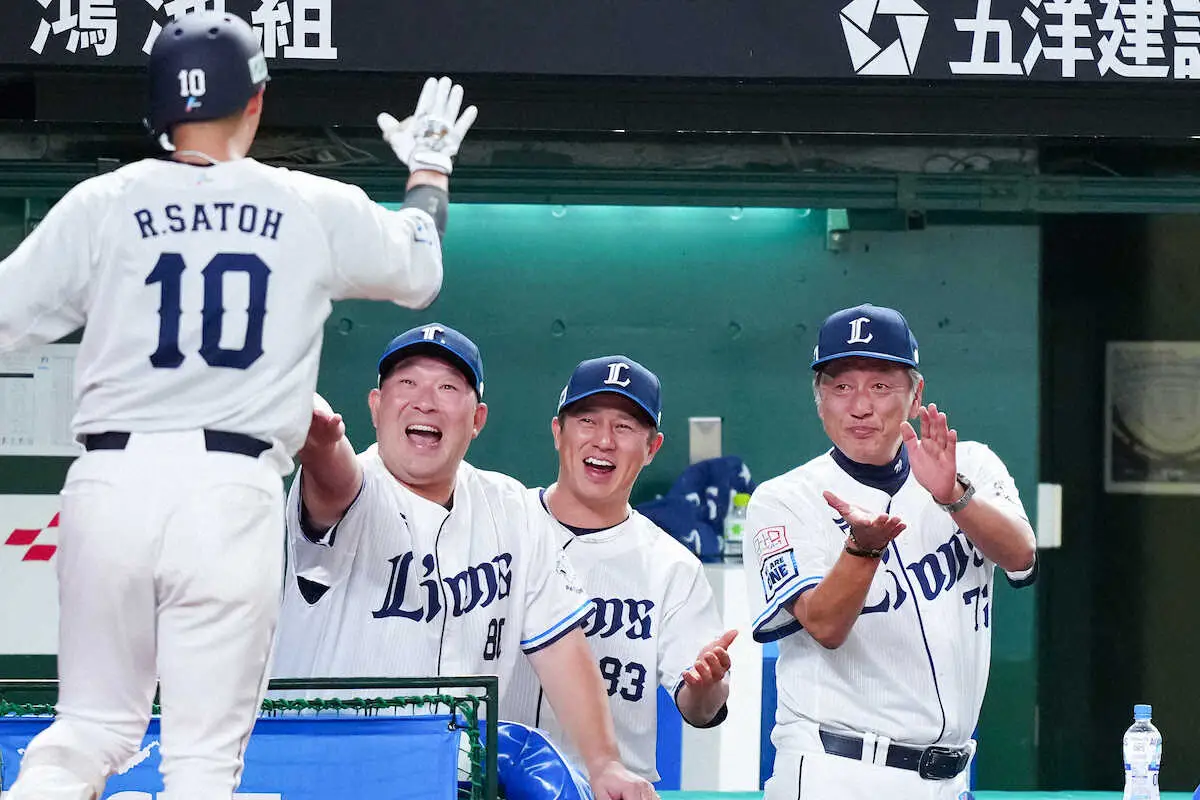 【画像・写真】西武が連敗ストップ　ドラ1武内が9勝目　6回に佐藤龍、野村が2者連続本塁打で援護