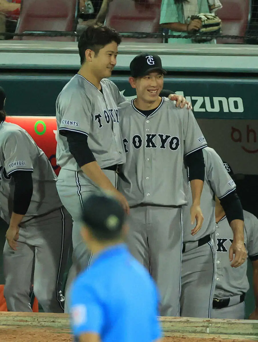 【画像・写真】巨人・戸郷翔征　初めてのビールかけ堪能「肌荒れるかと思うけど、もういいや」19年は19歳で炭酸水