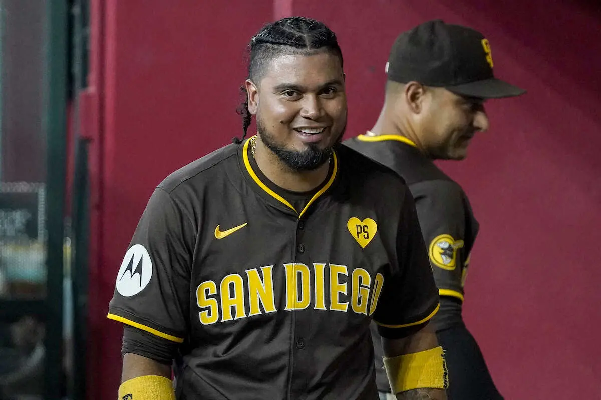 【画像・写真】パドレス・アラエス　3年連続首位打者獲得！争った大谷を「彼は何でもできる。異次元だ」