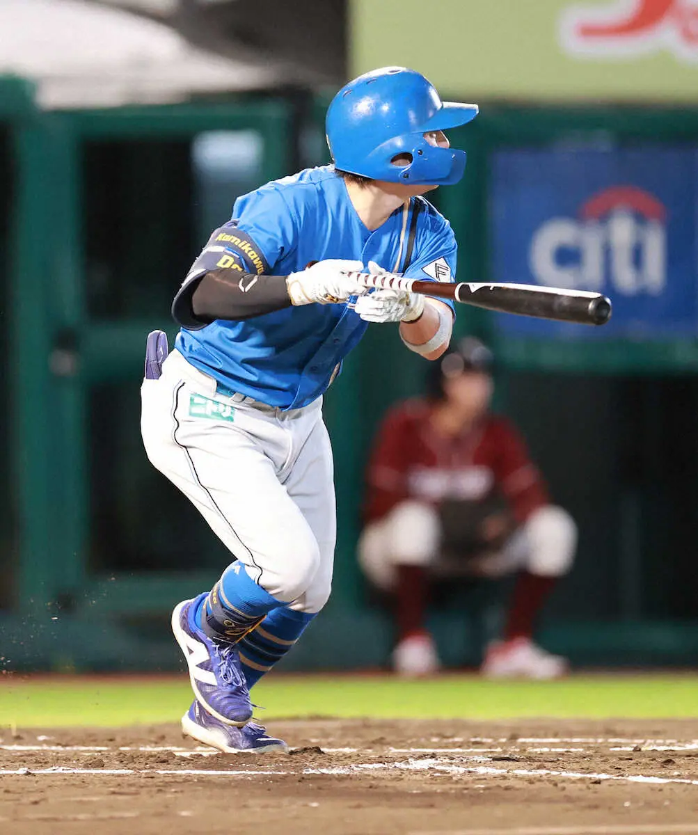 【画像・写真】新庄日本ハムが「CSモード」に突入！　3番・清宮が2球連続でセーフティーバント試みる